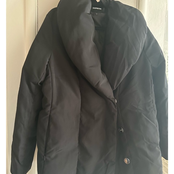 ***EXPRESS ***Wmn's Black puffy jacket size Large NWOT - Picture 4 of 11